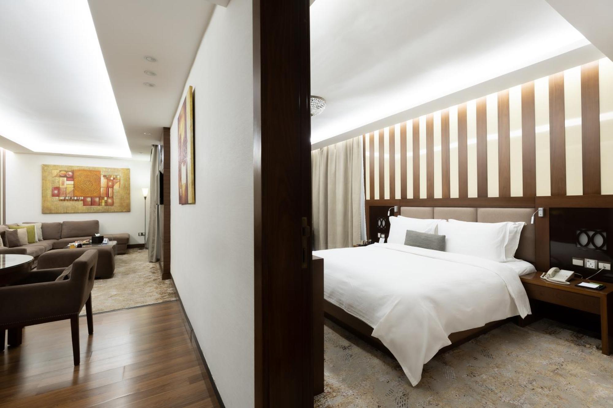Babylon Rotana Hotel Багдад Екстер'єр фото